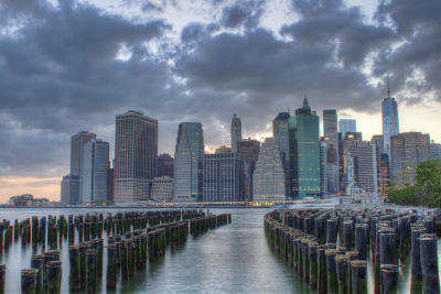 Downtown Manhattan as viewed from Brooklyn Bridge Park